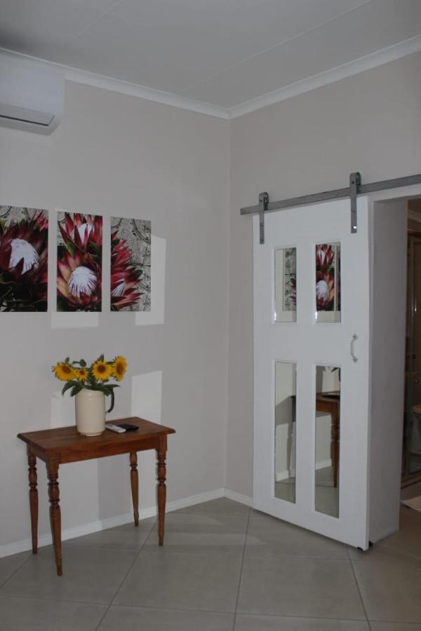 Quaggasfontein Gastehuis Beaufort West Luaran gambar